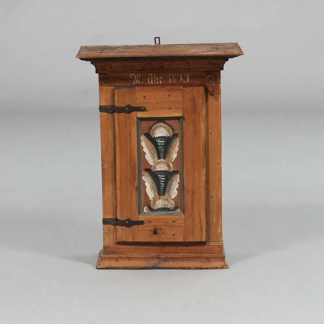 HÄNGSKÅP, daterat 1809.