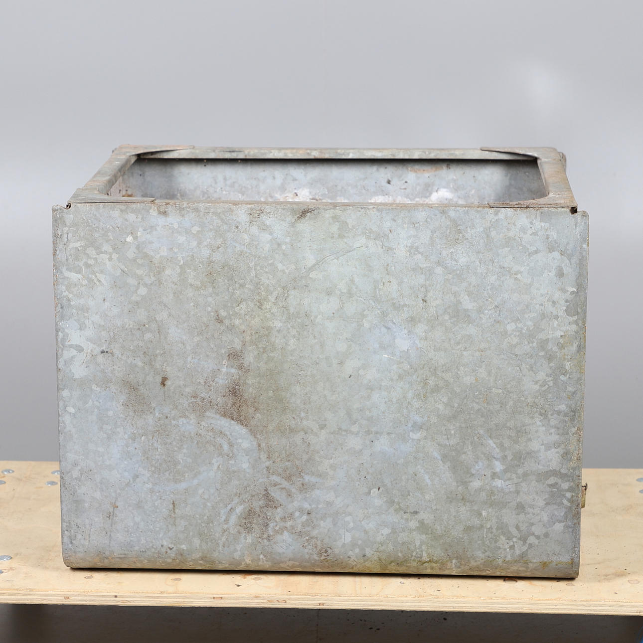 SINKITTY METALLIKAUKALO.