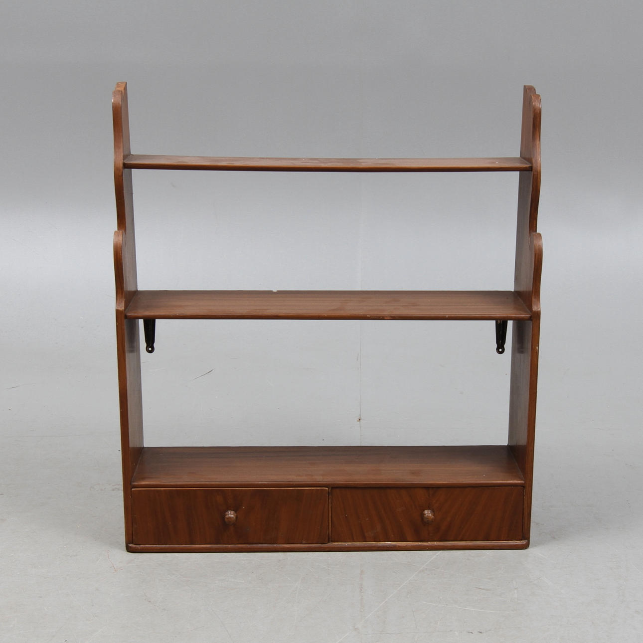 VÄGGHYLLA, allmoge, 18/1900-tal.