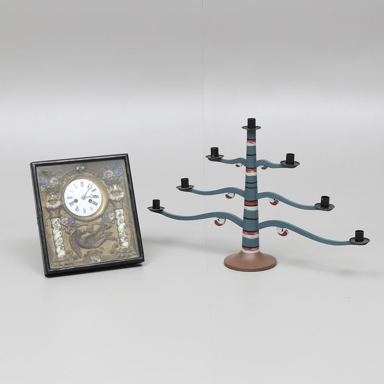 SKATELÖVSLJUSSTAKE och VÄGGUR.