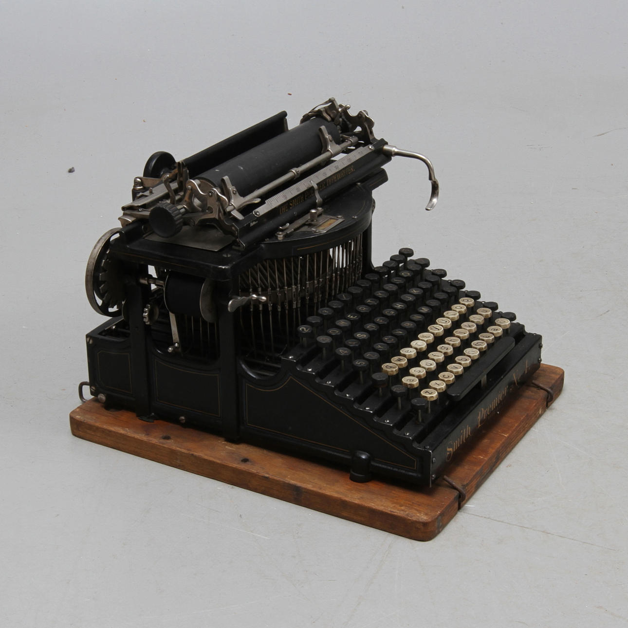 SKRIVMASKIN, Smith Premier No. 4, omkring 1900.