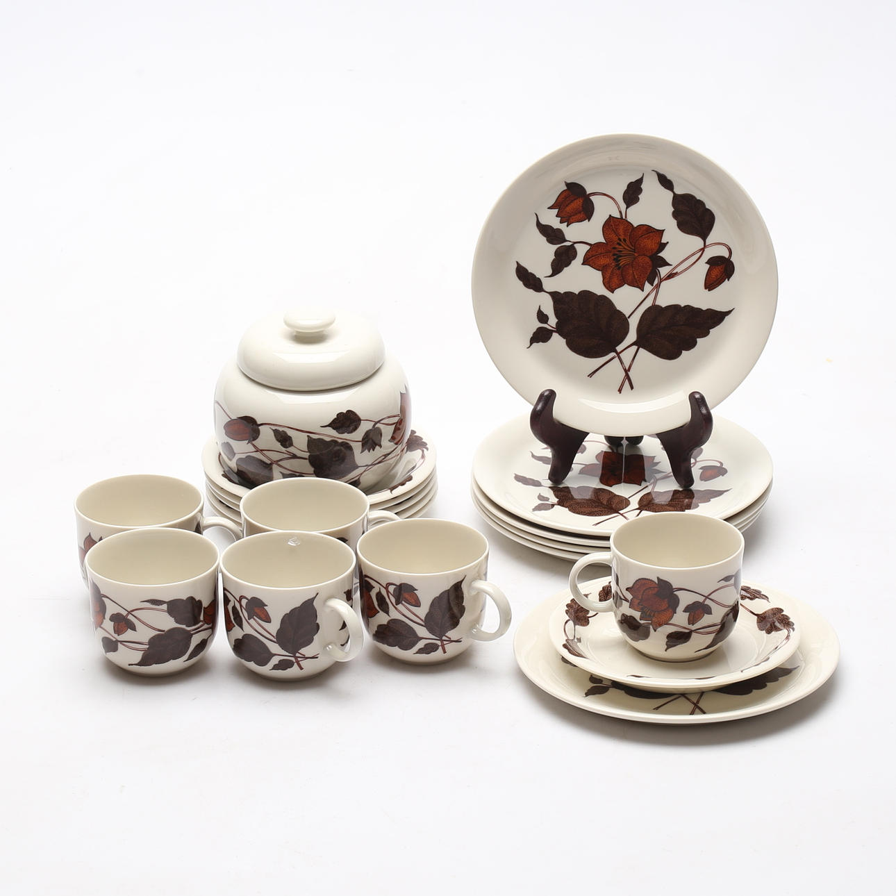 A set of 13 'Café' and 'Tea for two' tableware sets, Arabia