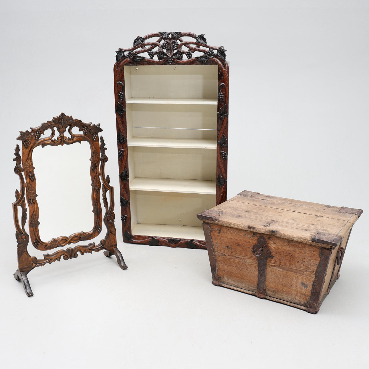 MOBILIAR. 3-teilig, 17./19. Jahrhundert.