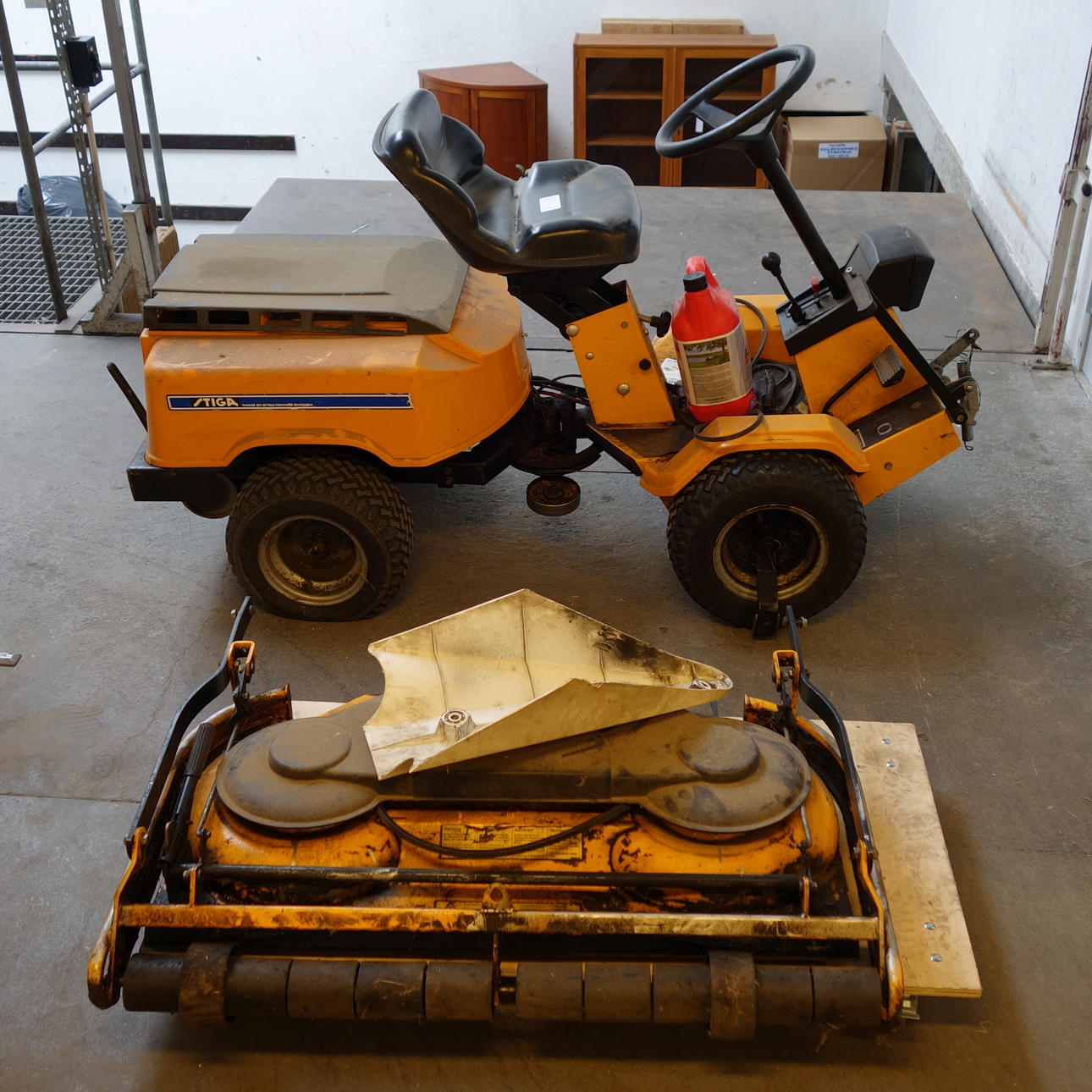 ÅKGRÄSKLIPPARE, Stiga.