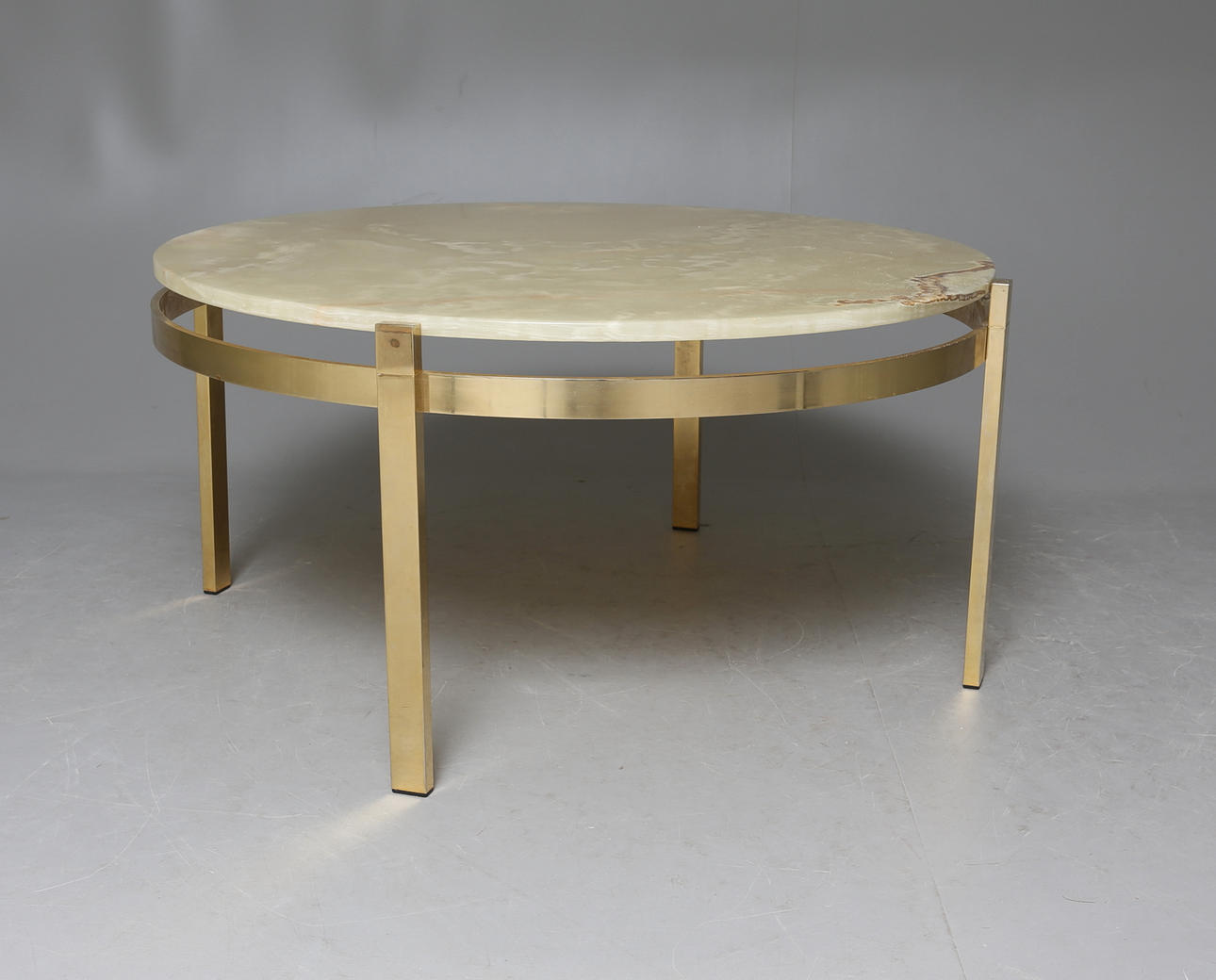 BORD, mässing och marmor, 1900-talets senare del.