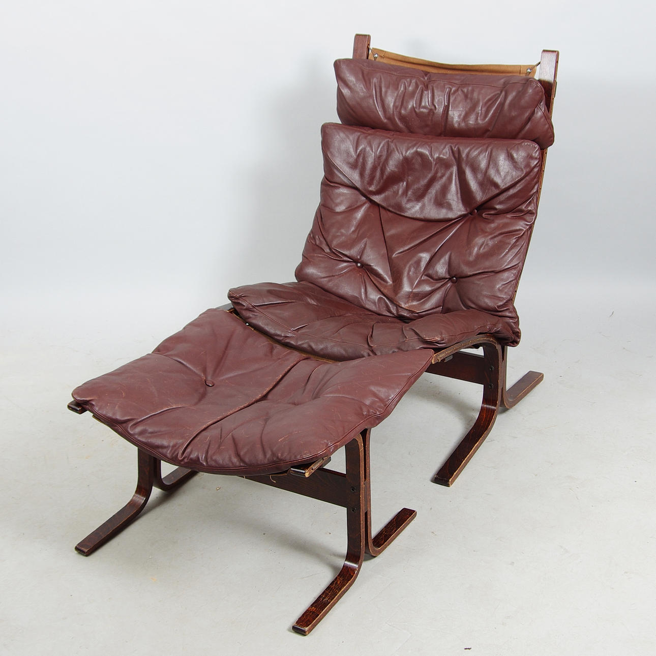 FÅTÖLJ MED FOTPALL, Ingmar Relling, Westnofa Furniture, Norge, 1970-tal.
