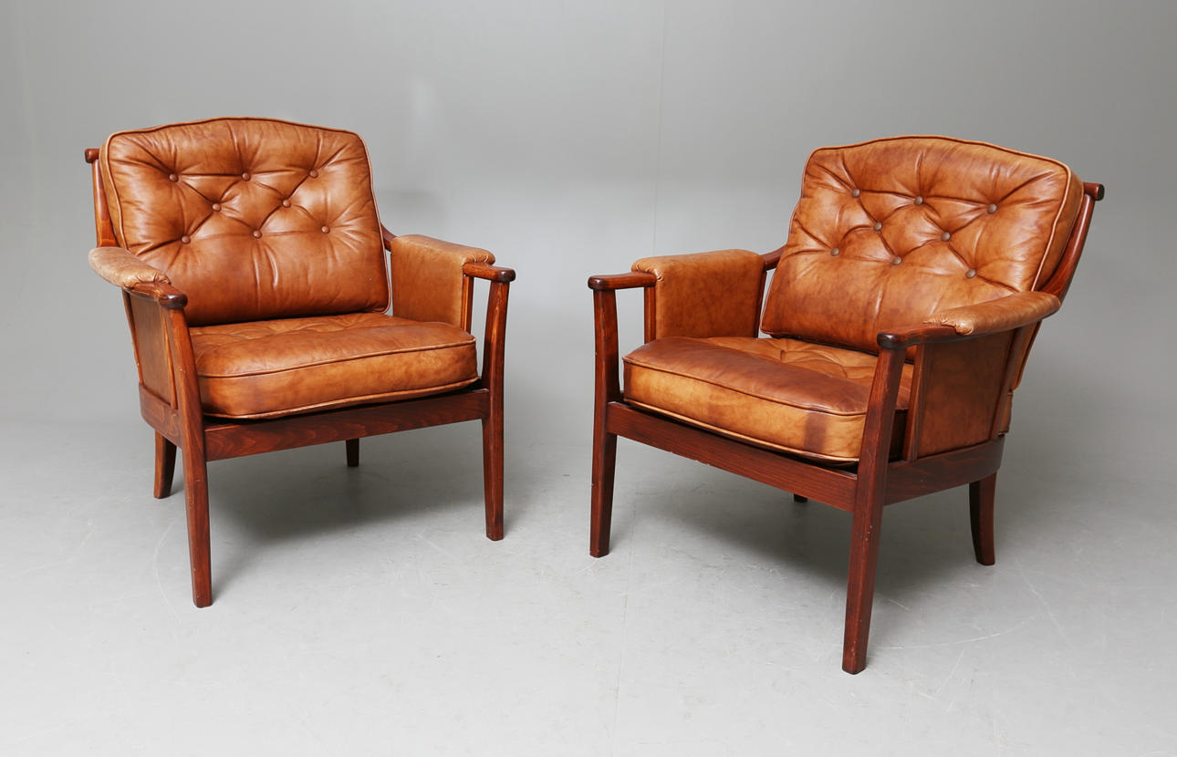 FÅTÖLJER, 1 par, ädelträ, 1900-tal.