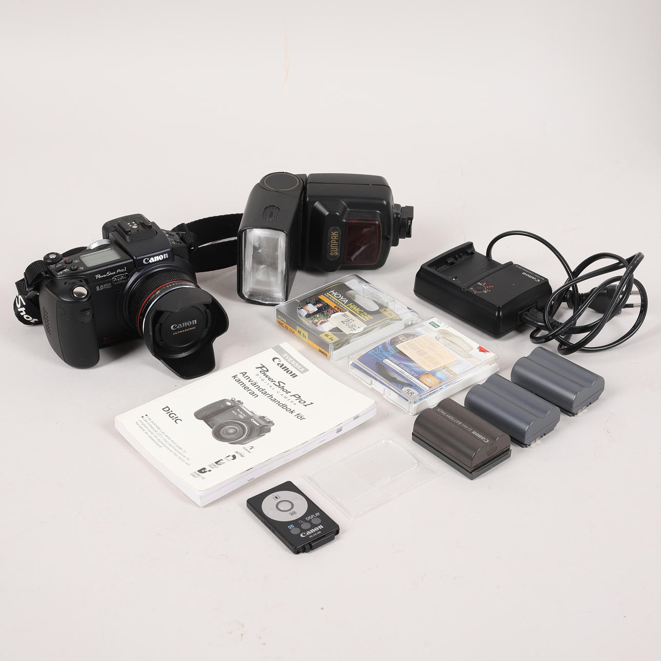 CANON, digital system camera PowerShot Pro1.