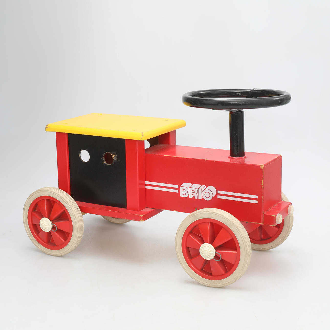 GÅBIL Brio, traktor, trä.