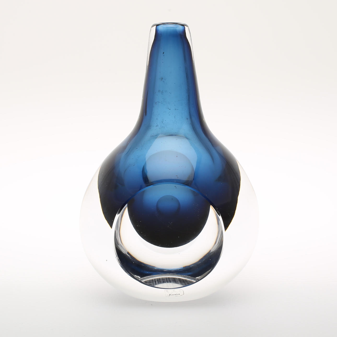 MONA MORALES SCHILDT. Vas glas, "Ventana", sign Kosta SS 5204.