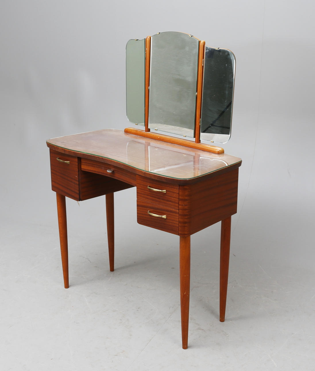 SMINKBORD, Fröseke, AB Nybrofabriken, 1900-talets mitt.