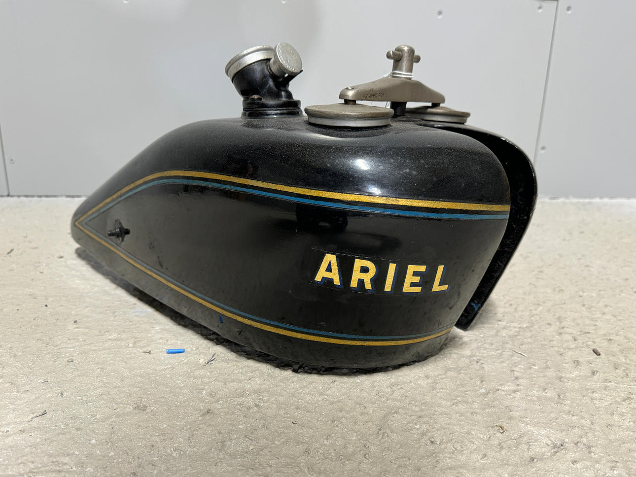 ARIEL, bensintank, ca 1928, England.