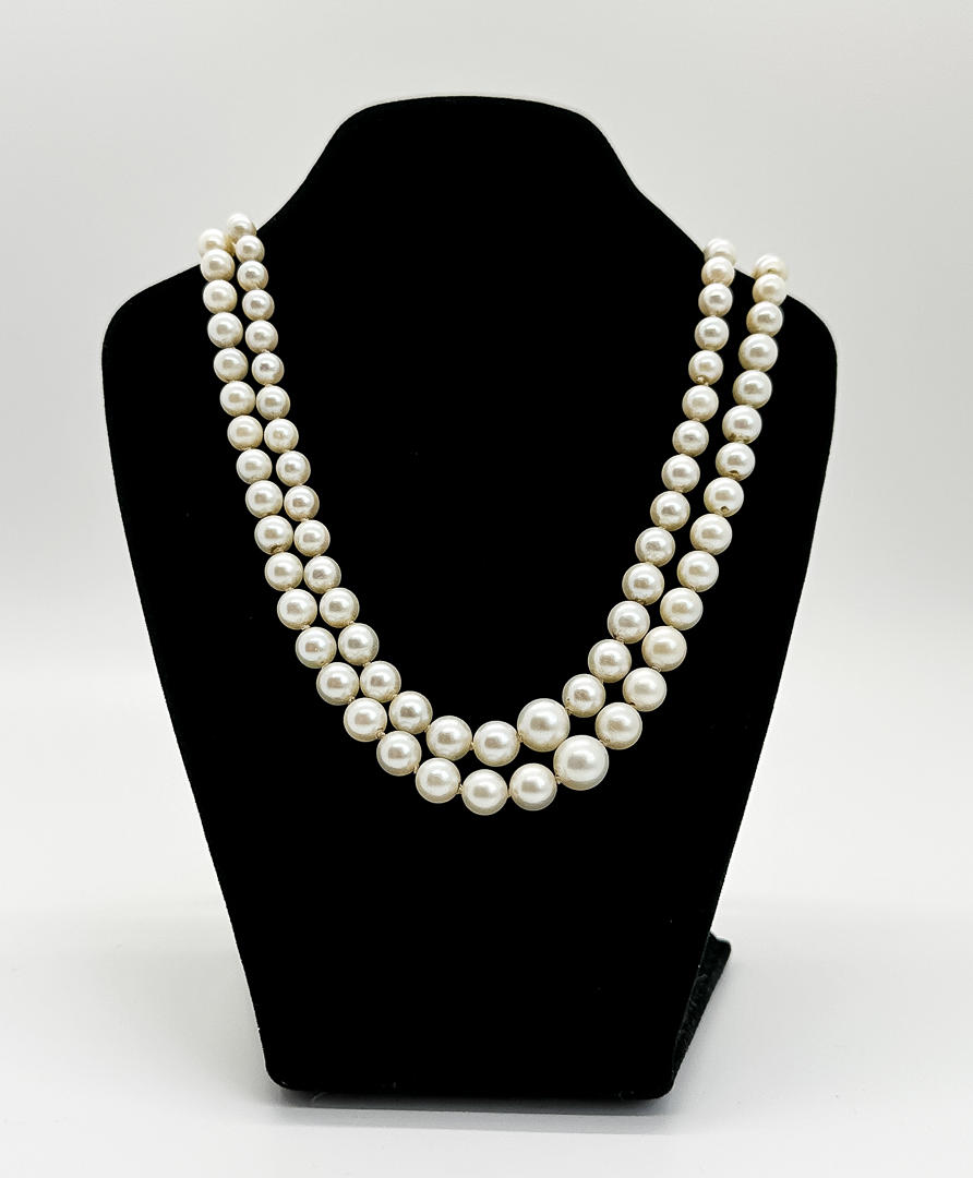 HELMIKORU, 18k valkokulta, timantit.