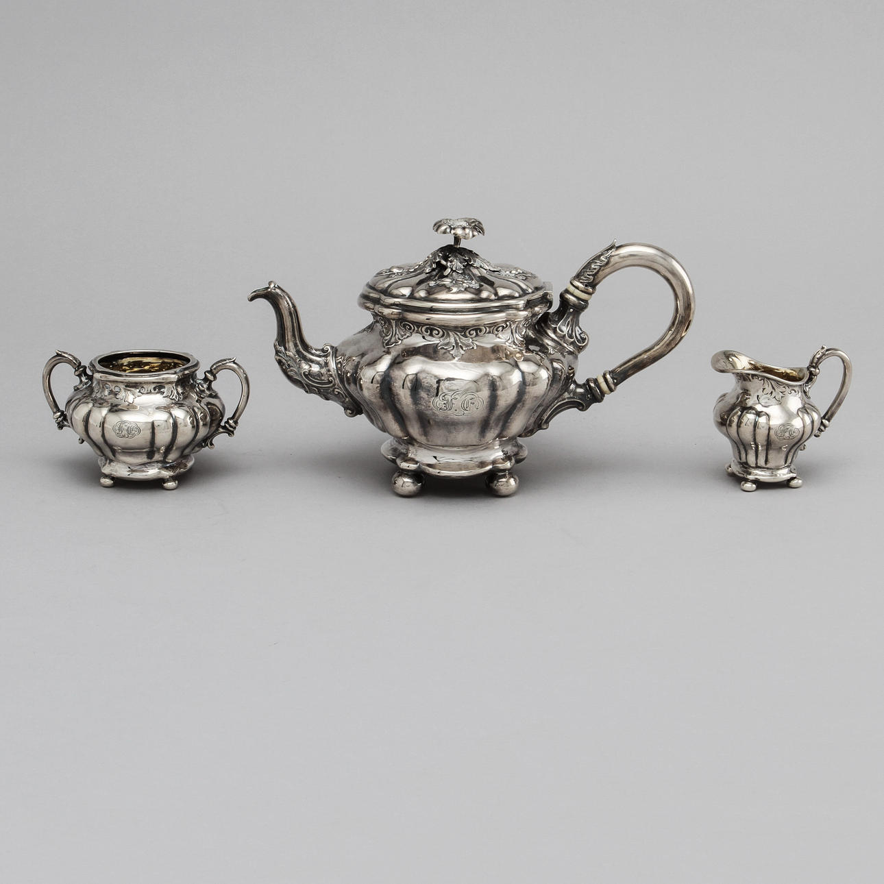 KAFFESERVIS, silver 3 delar, Tengstedt Göteborg 1852 och Bohlin Karlskrona 1936-38. Vikt ca 700 gram.