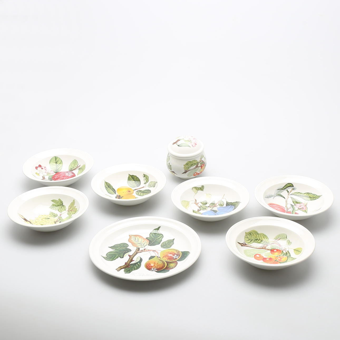 SERVISDELAR i porslin, 8 delar, "The Pomona Britannica", Portmeirion, England.
