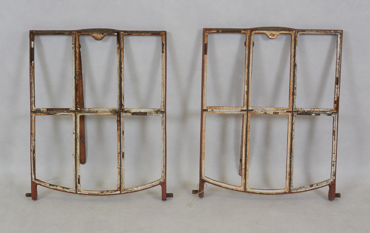 Kyrkfönster, gjutjärn 1900-talets första hälft.