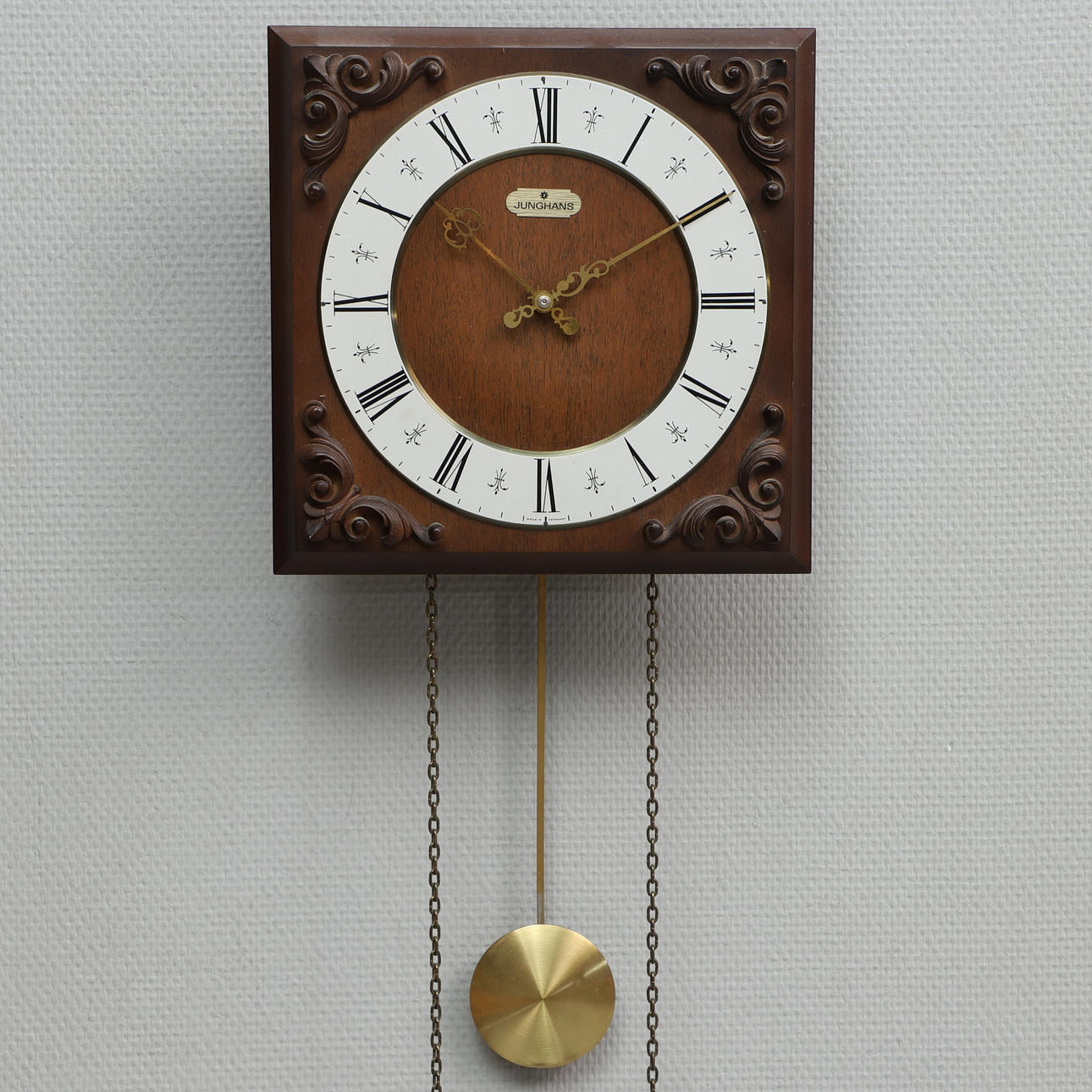 A wall pendant, model 320/5000, Junghans, Germany, 1970s.