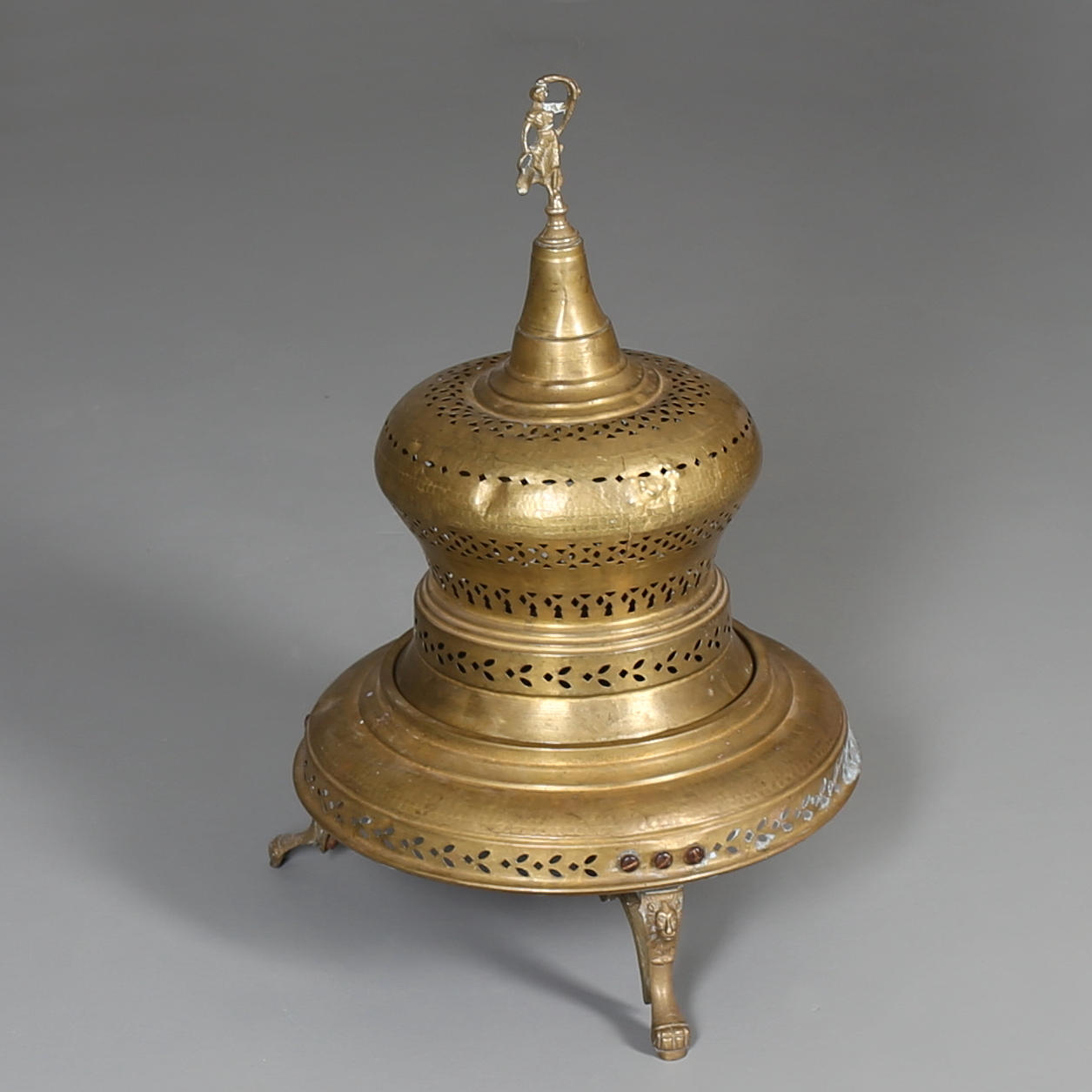 GLÖDFAT, troligen Kashmir, norra Indien ca 1900.