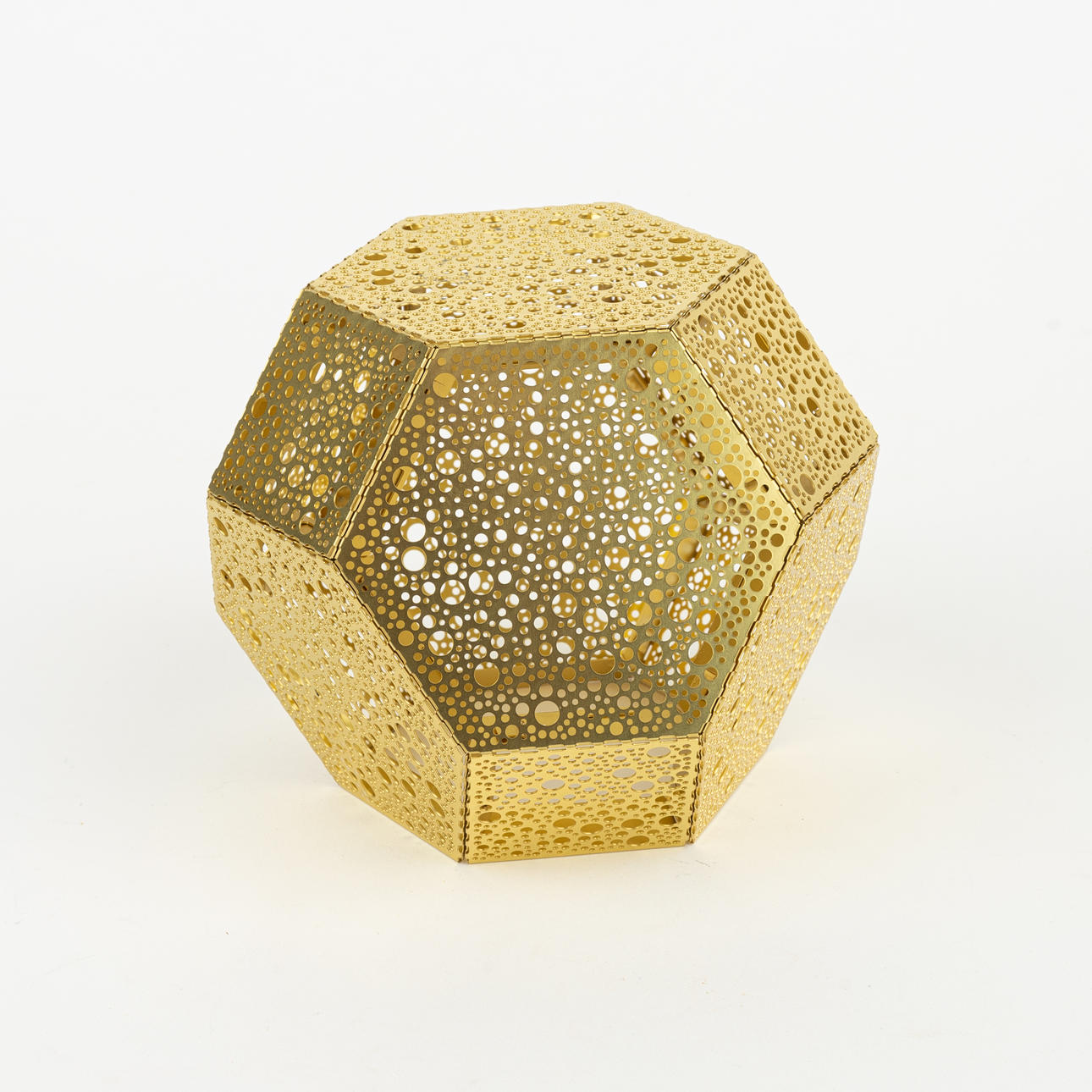 TOM DIXON. Kerzenhalter, Messing, „Etch“.