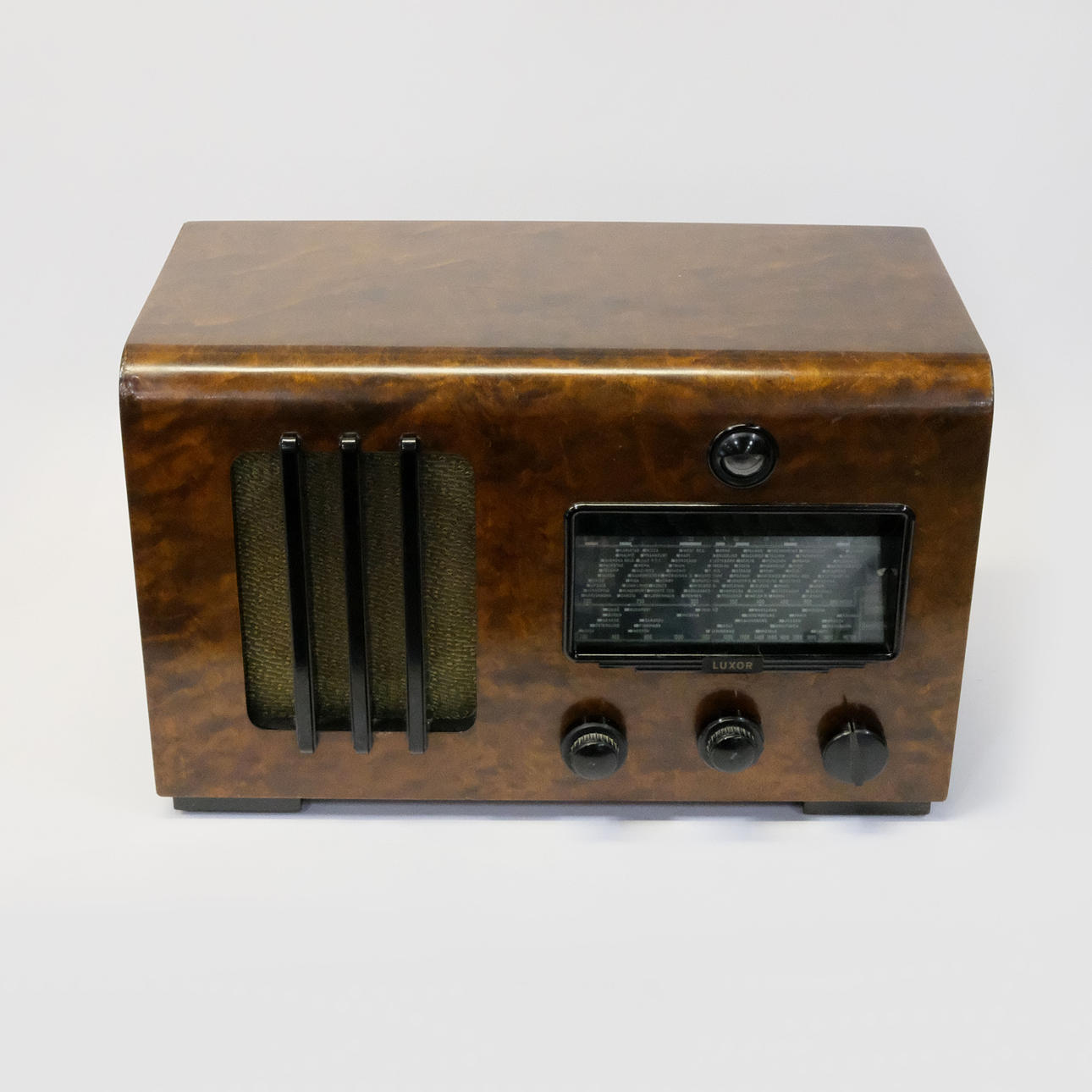 RADIOS. LUXOR. DÉCADA DE 1930 Y 1940.
