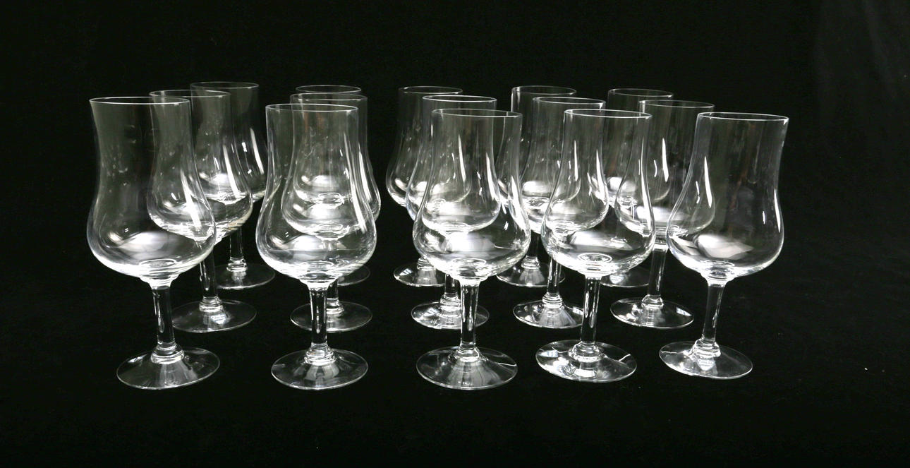 VINPROVNINGSGLAS, 15 st, Orrefors, 1900-talets andra hälft.