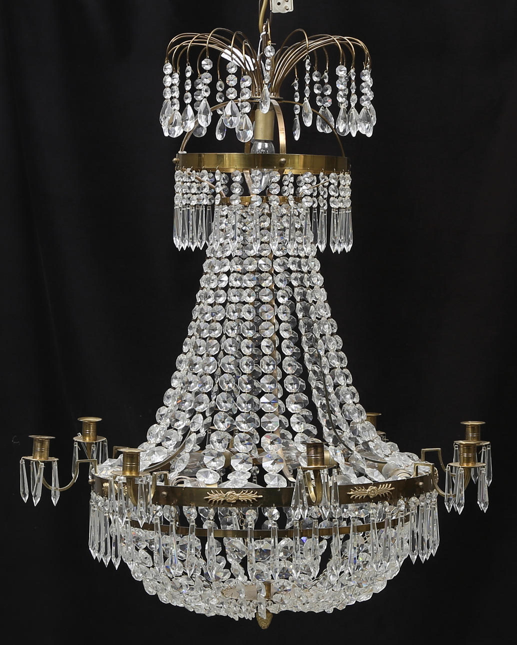 LJUSKRONA, sengustaviansk stil, 1900-tal, total höjd Cirka 90 cm.