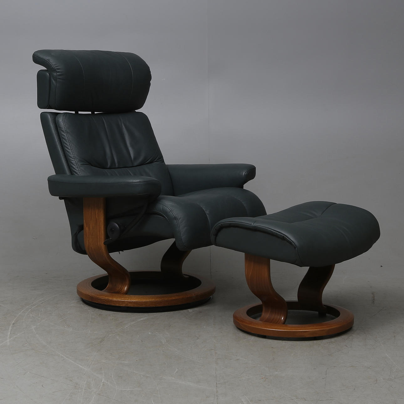 FÅTÖLJ MED FOTPALL, Stressless, Ekornes, Norge.
