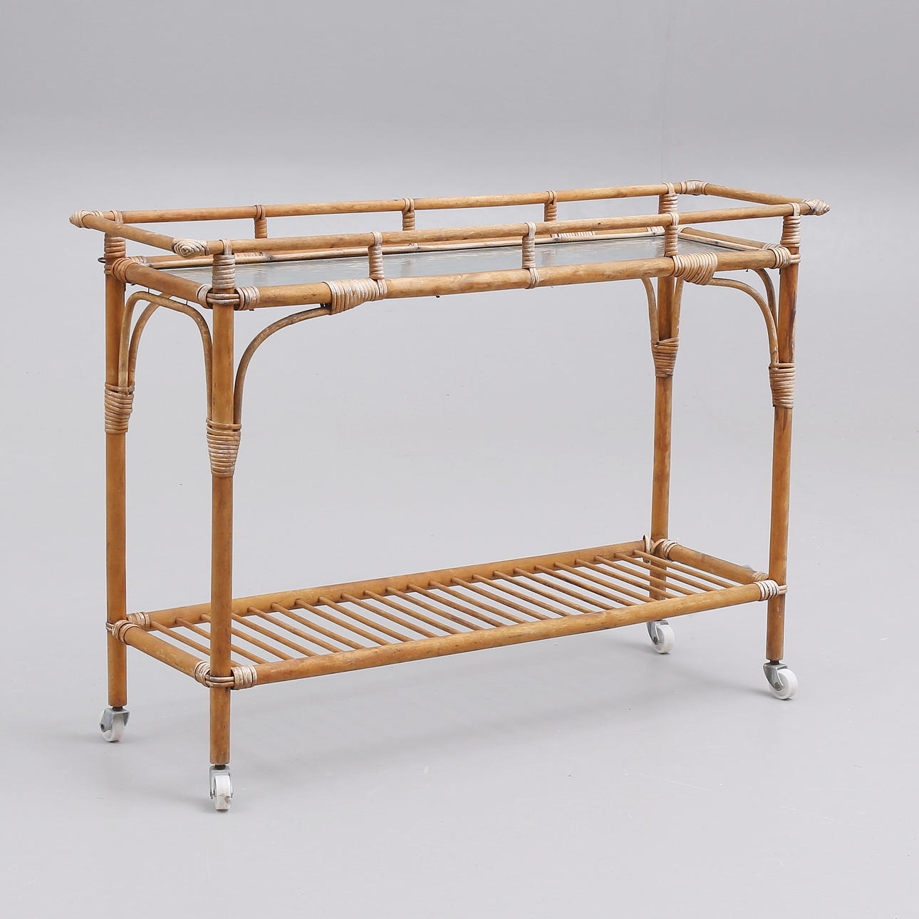 BLOMBORD, rotting/glas, 1900-talets andra hälft.