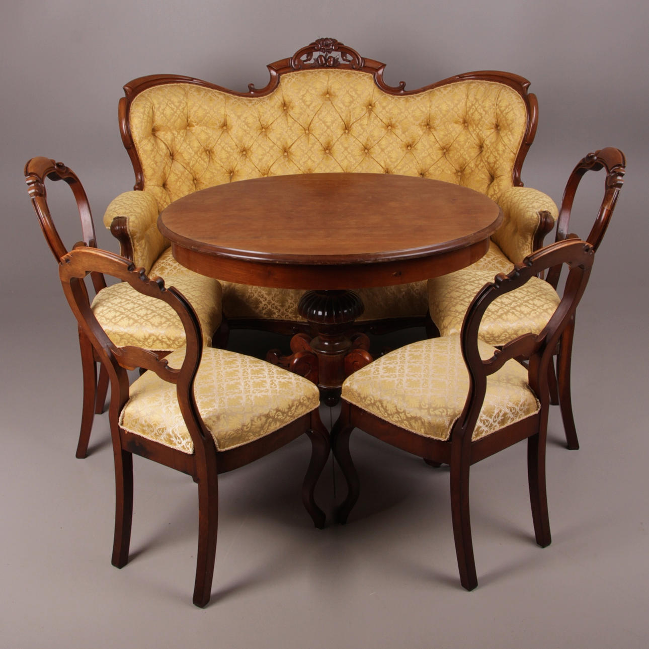 SALONGSGRUPP, 6 delar, nyrokoko, 1800-talets andra hälft.