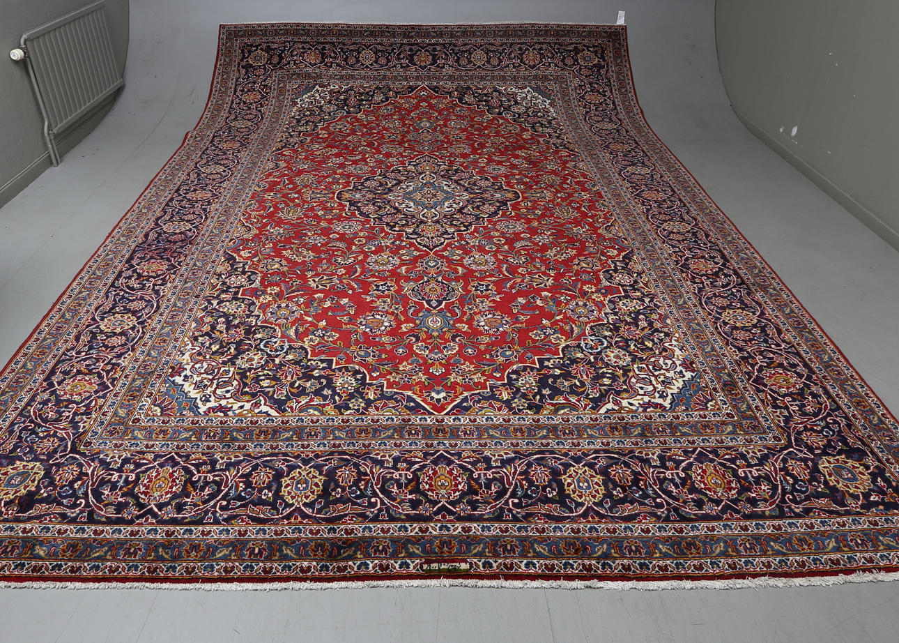 MATTA, orientalisk, Keshan, signerad, ca. 400x303 cm.