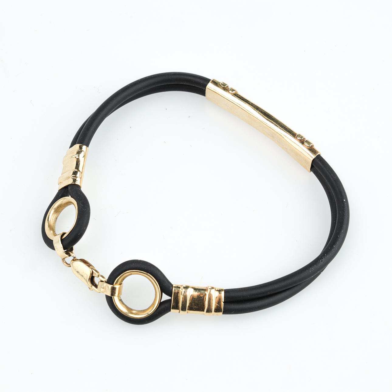 Armbånd, 14K guld og gummi.