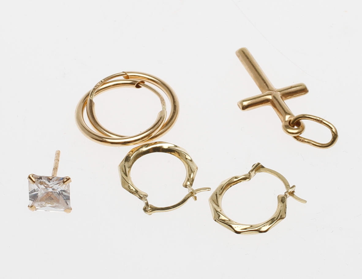 PARTI GULD, 18k guld, vikt ca 2 gram.