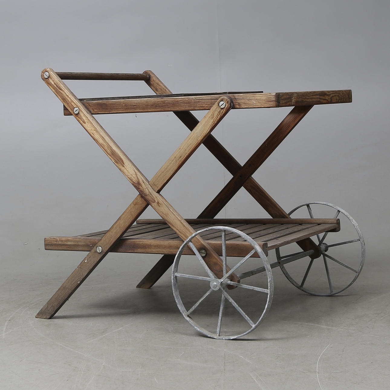 SERVERINGSVAGN, Elsa Stackelberg, Fri Form.