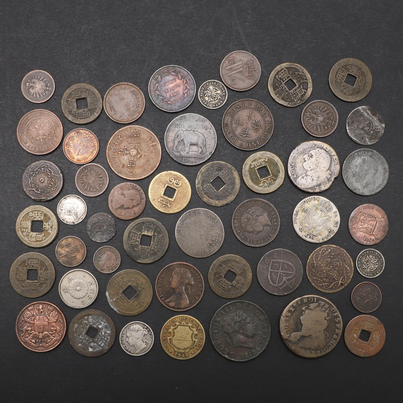 A COLLECTION OF WORLD COINS TO INCLUDE CHINESE AND OTHER COINS. Coins ...