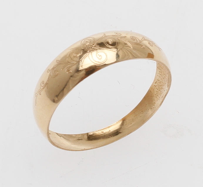 RING, 18k guld, vikt ca 1,4 gram.