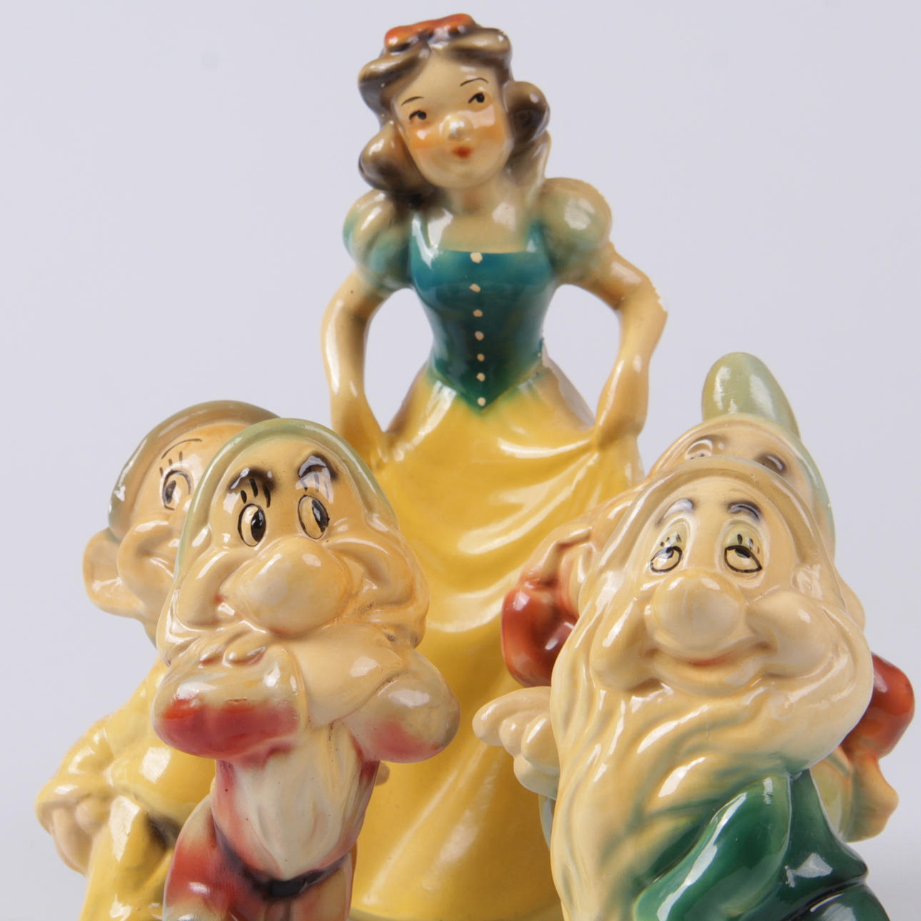 FIGURINER, 5 st. Konstmassa, Snövit och dvärgarna, Walt Disney, Bernardi konst.