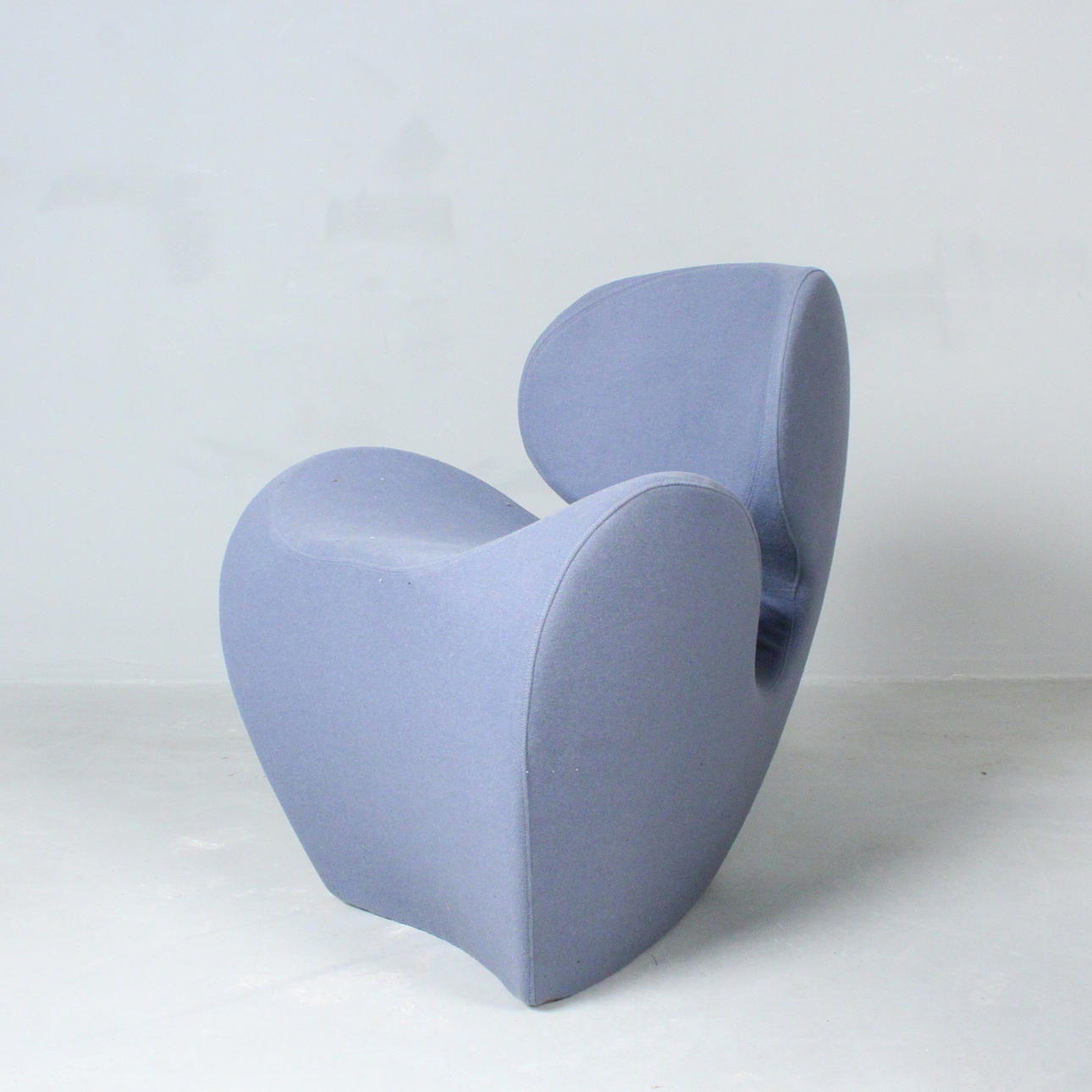 RON ARAD. RON ARAD. Moroso Easy Chair Model Soft Little Heavy