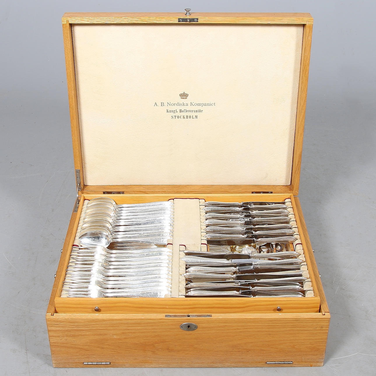 BESTICK i SCHATULL, 113 delar, nysilver, "Vasa", Jacob Ängman, GAB, Stockholm. AB Nordiska Kompaniet.