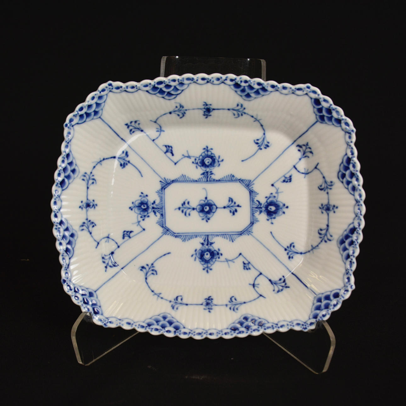 FAT, Musselmalet, halvt blond, Royal Copenhagen, Danmark.