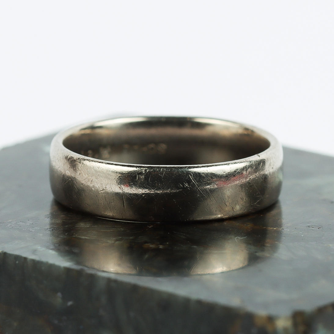 RING, 18k vitguld, Schalins Ringar AB.