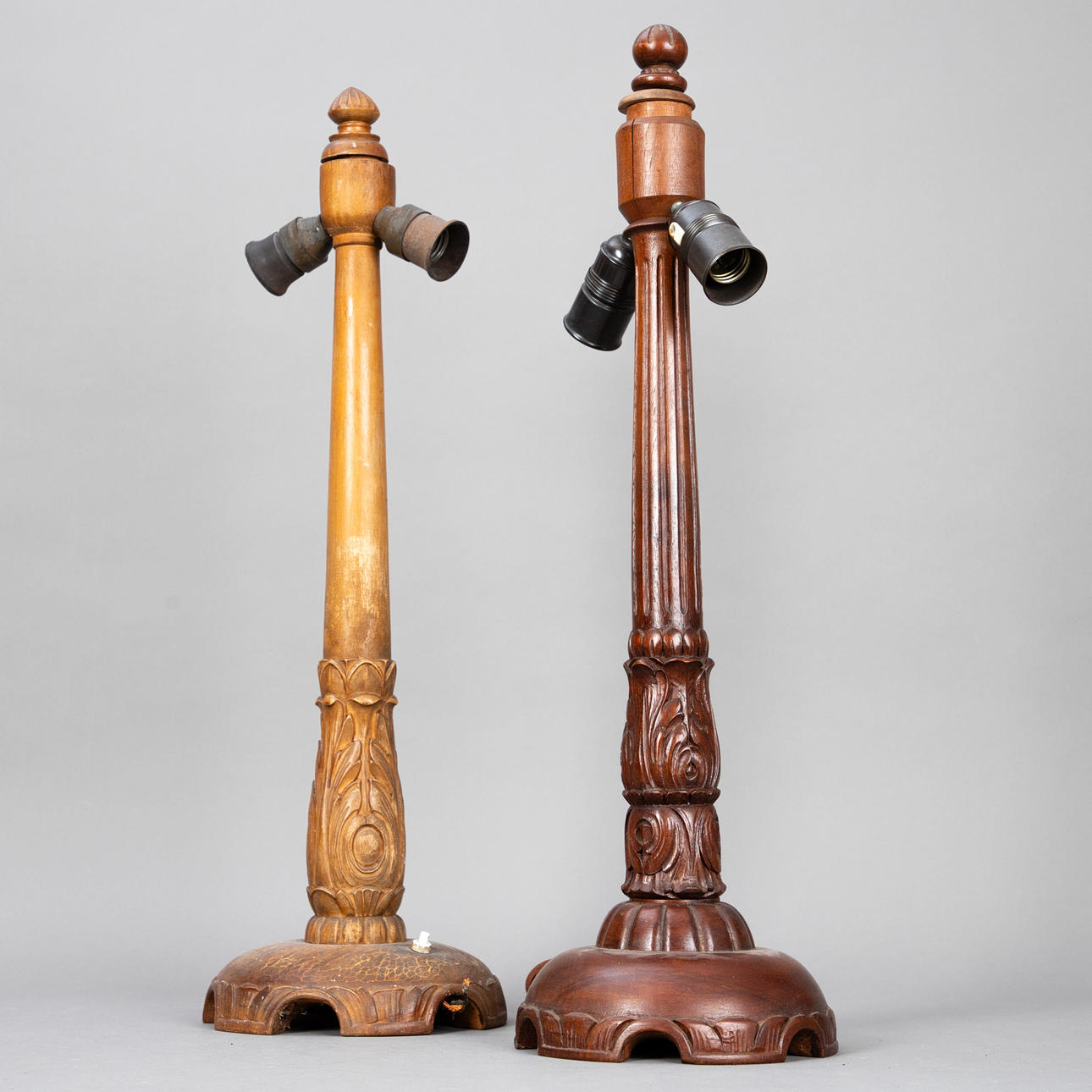 par lampefødder, træ.