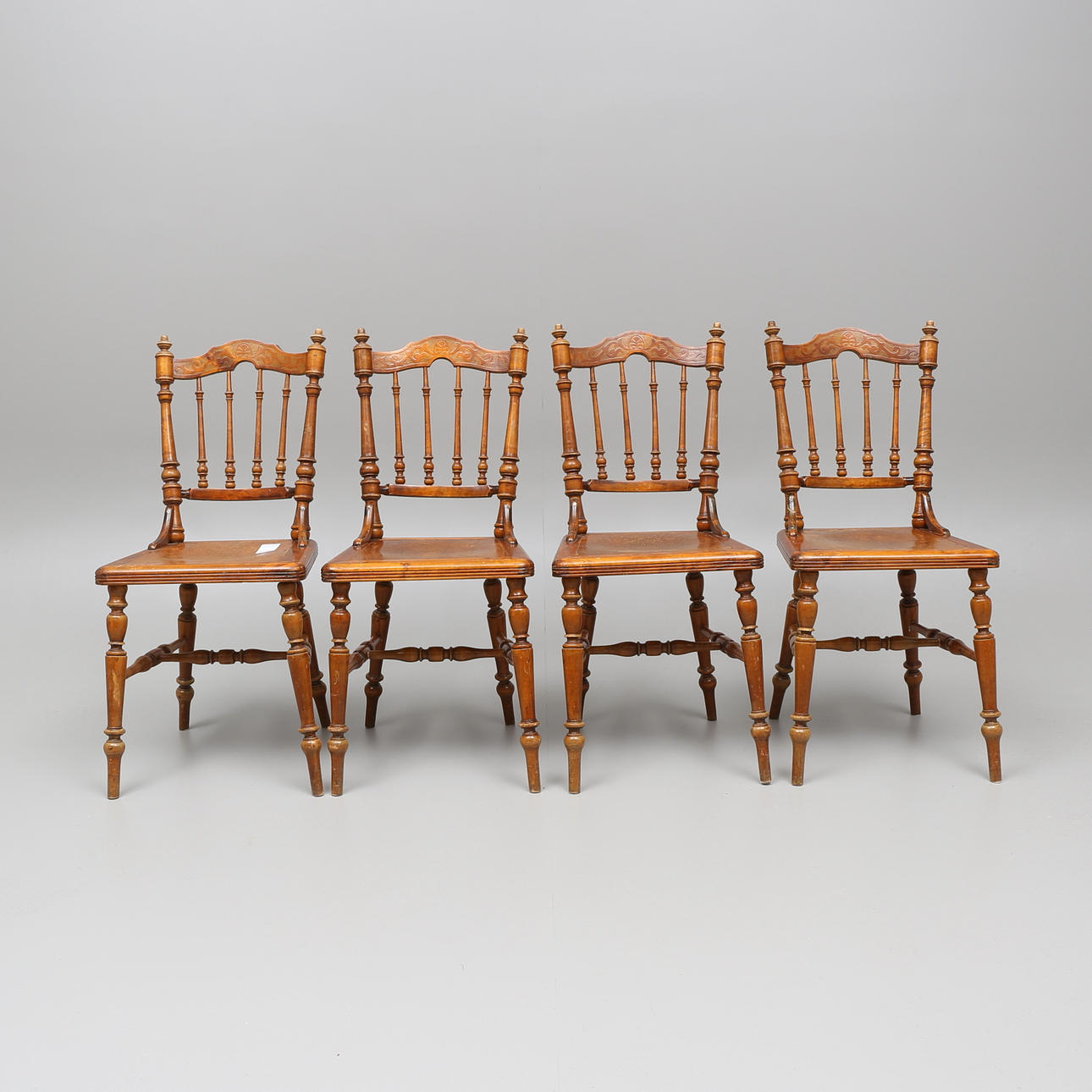 PINNSTOLAR, 4 st, präglad sits, 1800-talets slut.