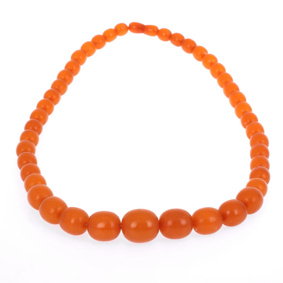 COLLIER, nytillverkad bärnsten, 1900-/2000tal.
