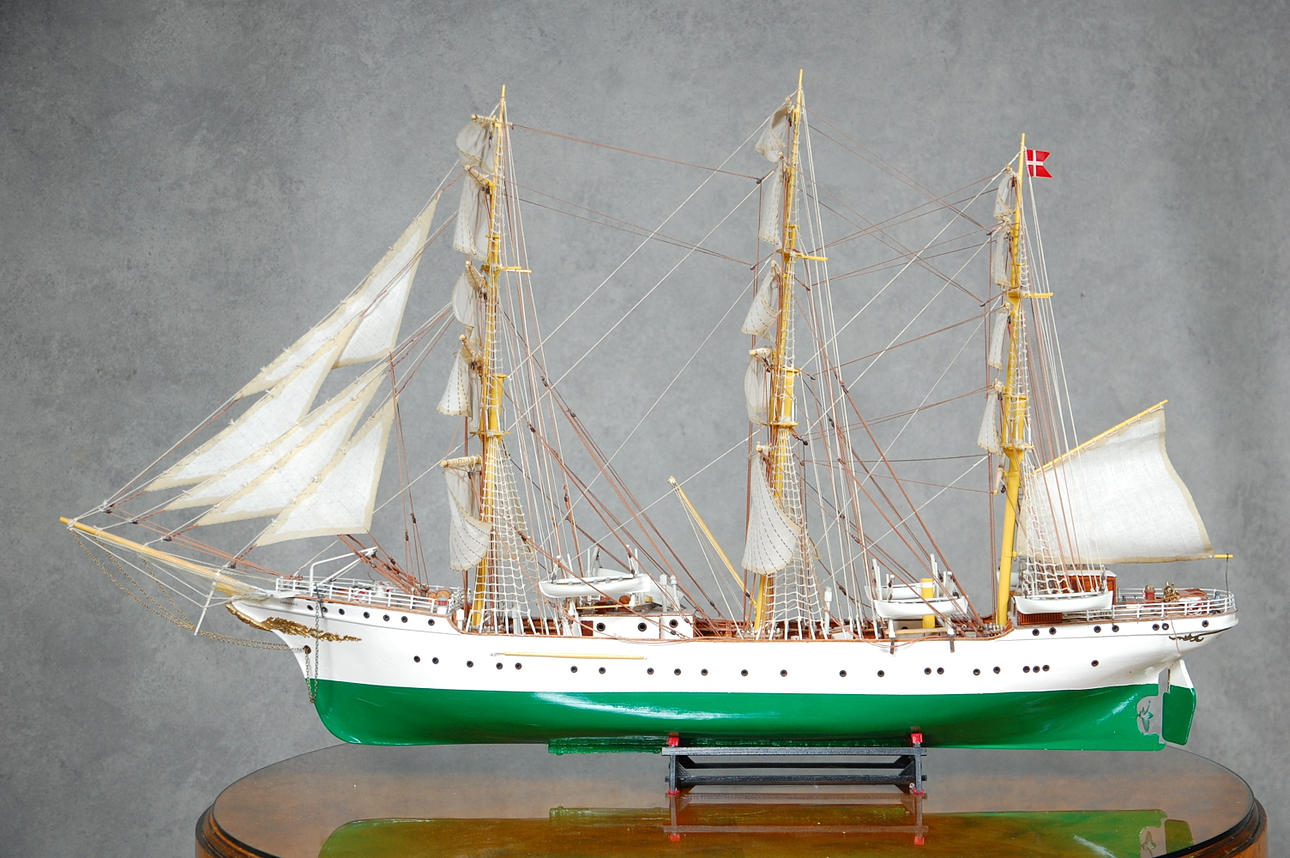FARTYGSMODELL, Skolskeppet Danmark.