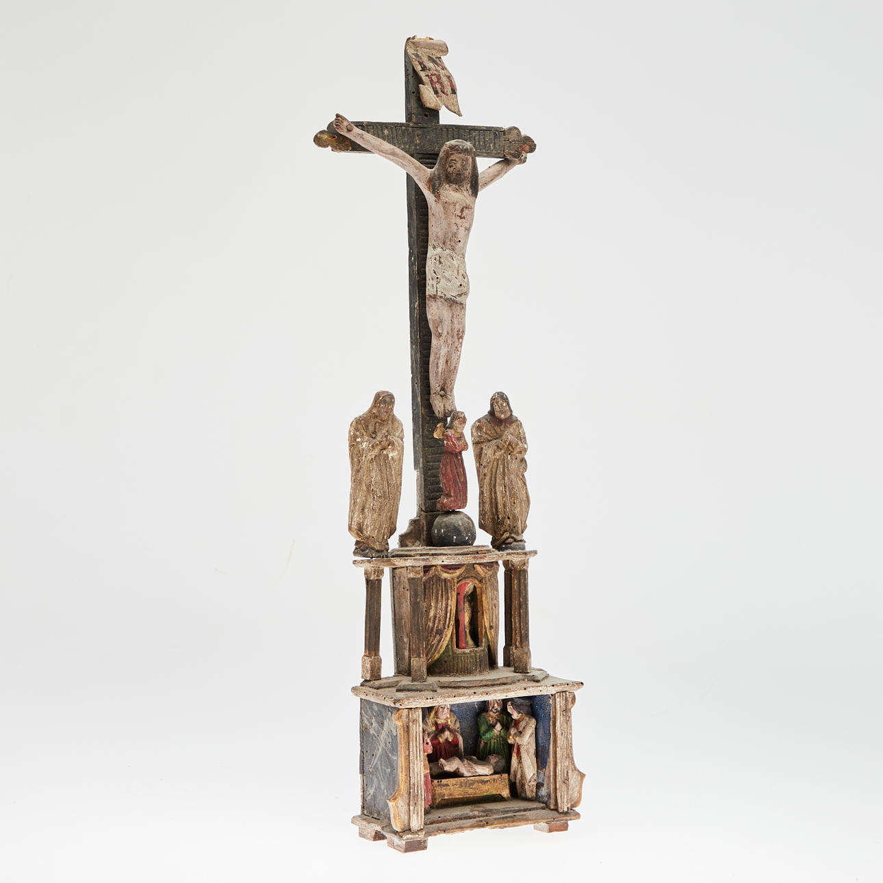 Crucifijo/cruz erguida, madera.