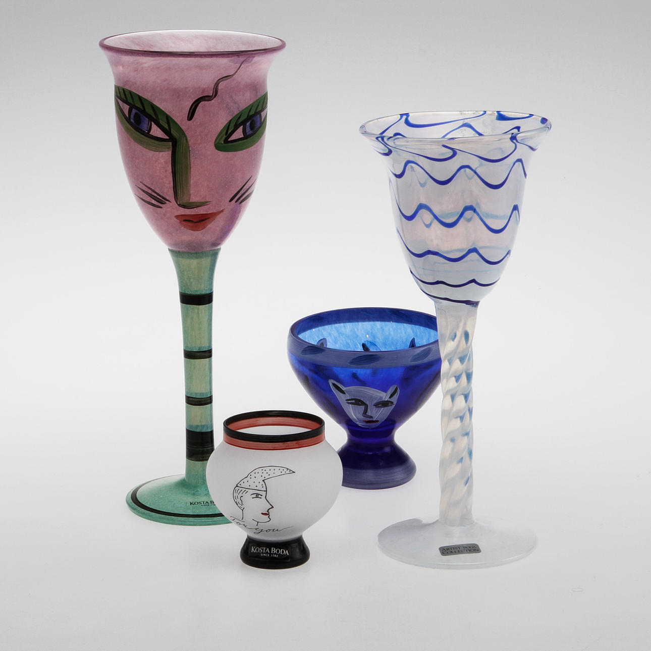 GLASFÖREMÅL, 4 st, Ulrica Hydman Vallien, Kosta.