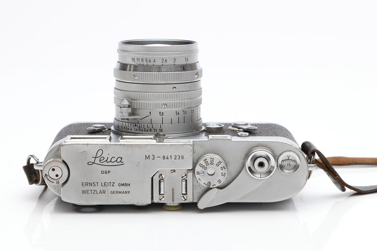 LEICA M3, CAMERA. Serial no. 841239 (manufactured 1956) with