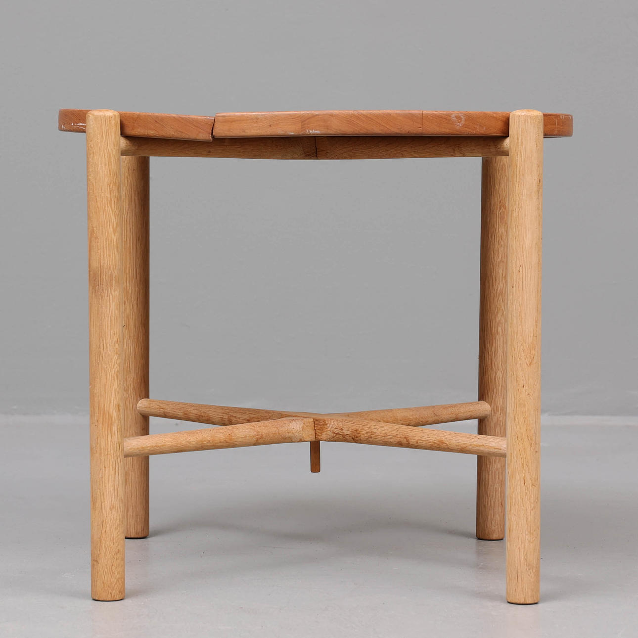 HANS J WEGNER. Bakkebord, PP35, Andreas Tuck, Danmark.