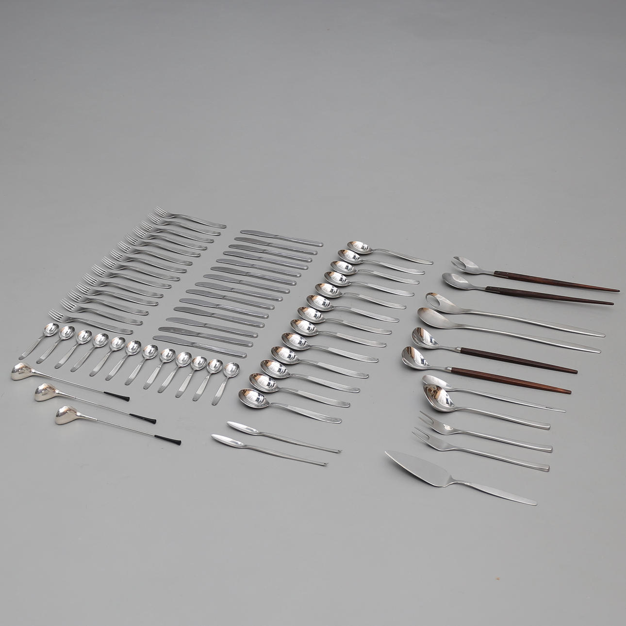 BESTICK, 69 st, bland annat Gense och Hackman.