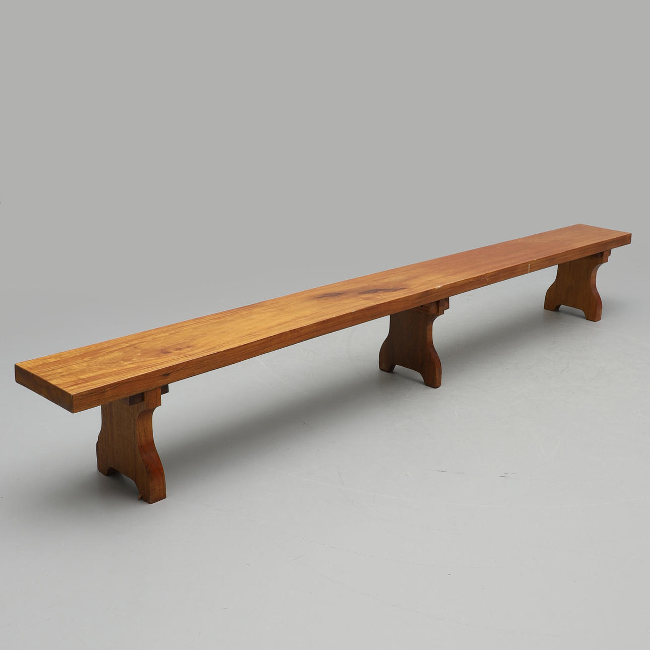 LÅNGBÄNK, 1900-talets andra hälft.